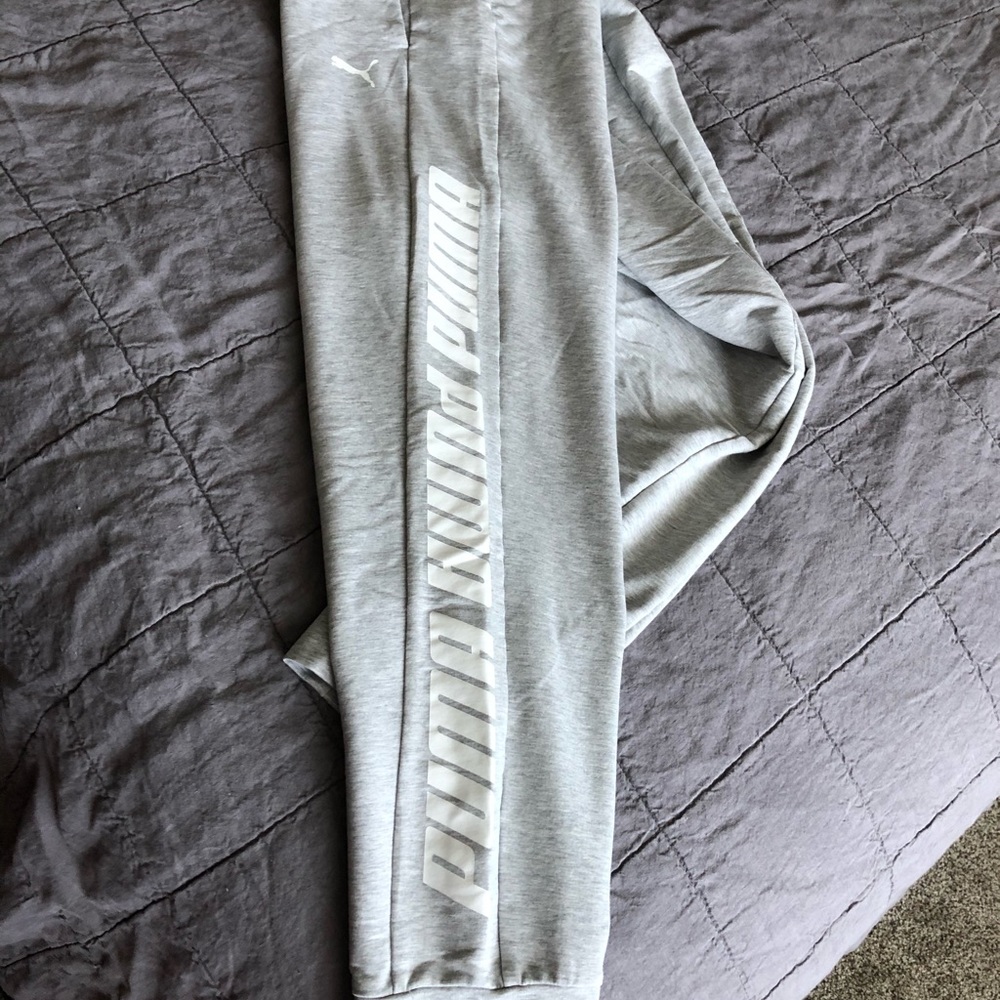 Puma jogging pants size xl, gray